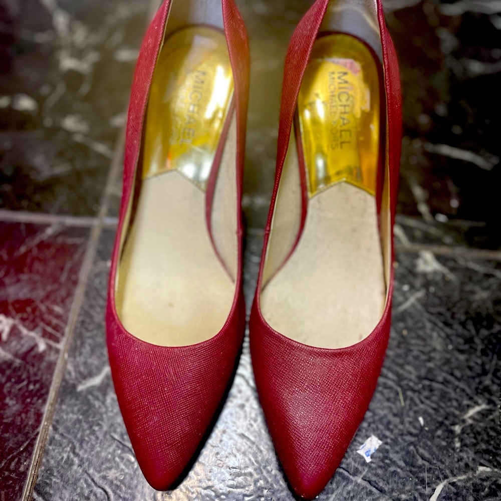 brand michael kor , size 6